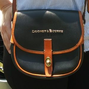 Authentic Dooney & Bourke Small Crossbody